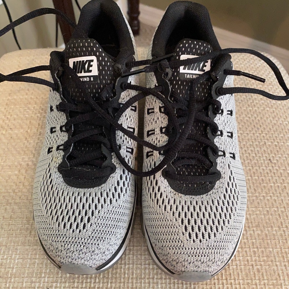 Nike Tailwind 8’s